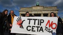 Manifestantes-TTIP-Berlin-Cornelia-Flickr_EDIIMA20160129_0638_25